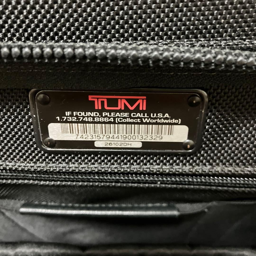 TUMI 26102DH ハンドル収納式２輪キャリーケース 中型