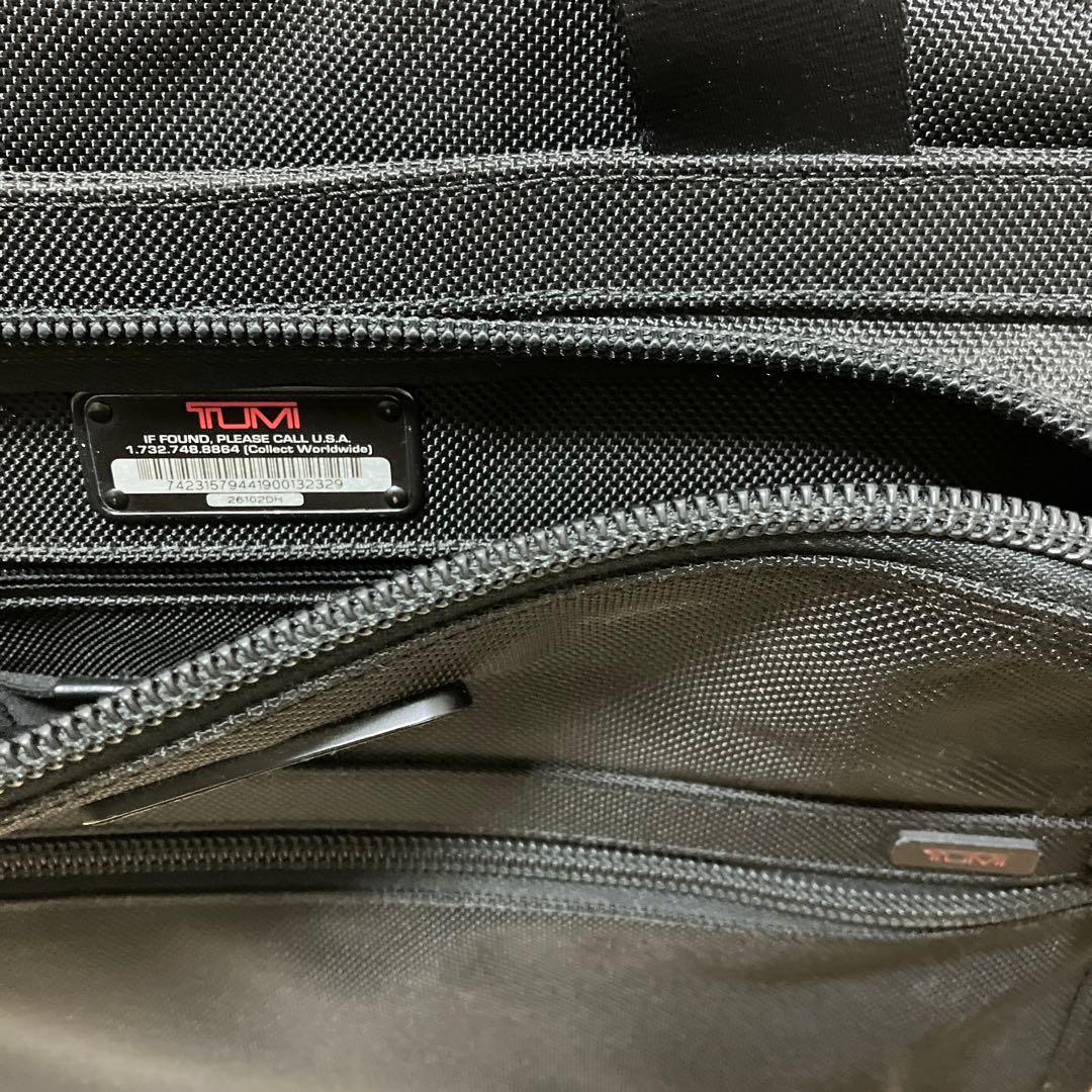 TUMI 26102DH ハンドル収納式２輪キャリーケース 中型