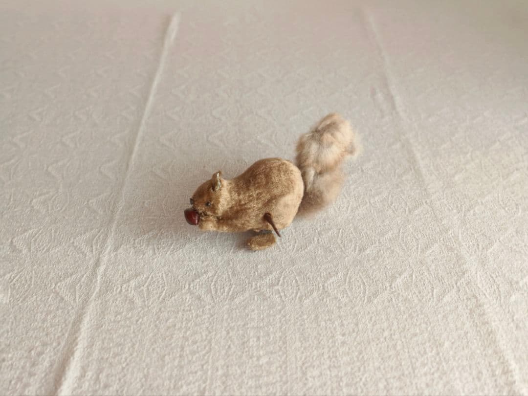 【まーちゃんさま】vintage squirrel ❀ ゼンマイ仕掛けのリスさん