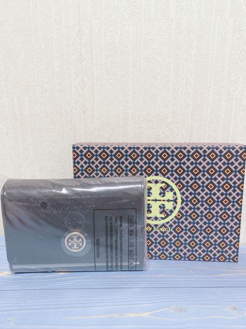 〔9924 〕Tory Burch ブラック 折り財布