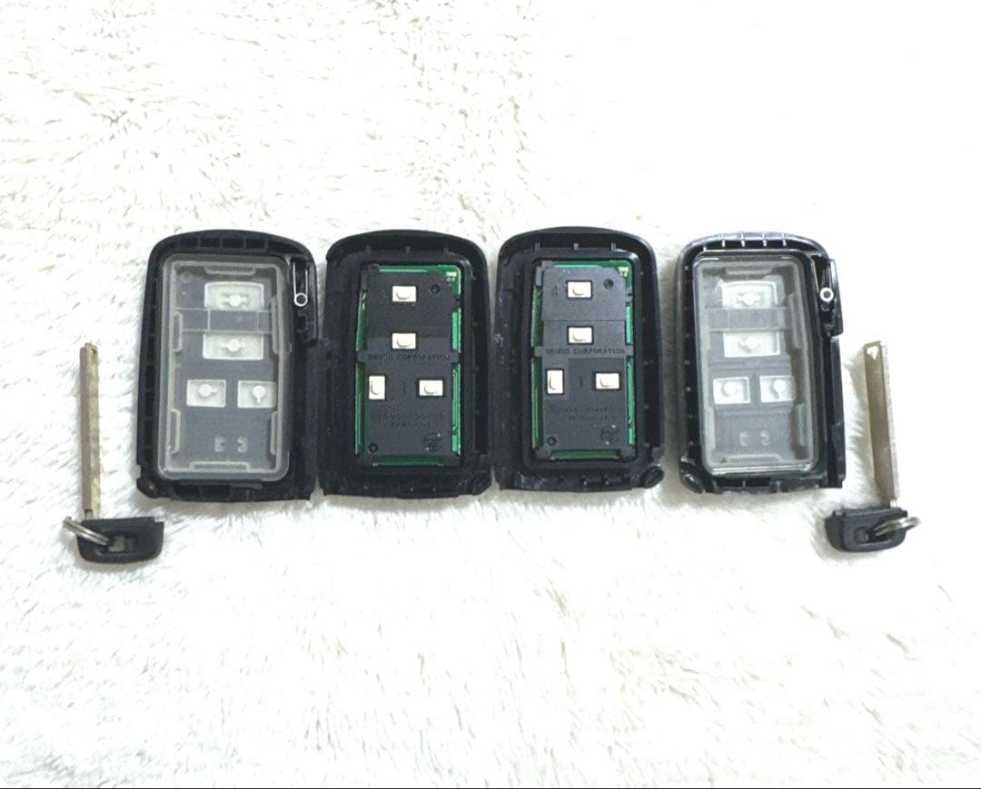 トヨタ ヴォクシー/ノア/エスクァイア スマートキー 両側パワスラ　新品？？