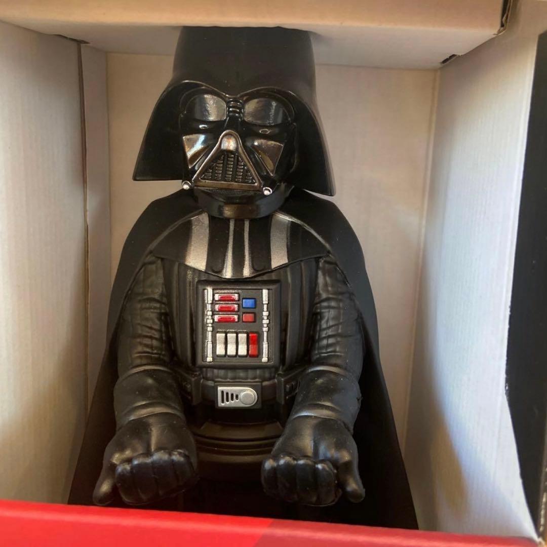 新品スター・ウォーズ ダース・ベイダー フィギュア　リモコンPSコントローラー置