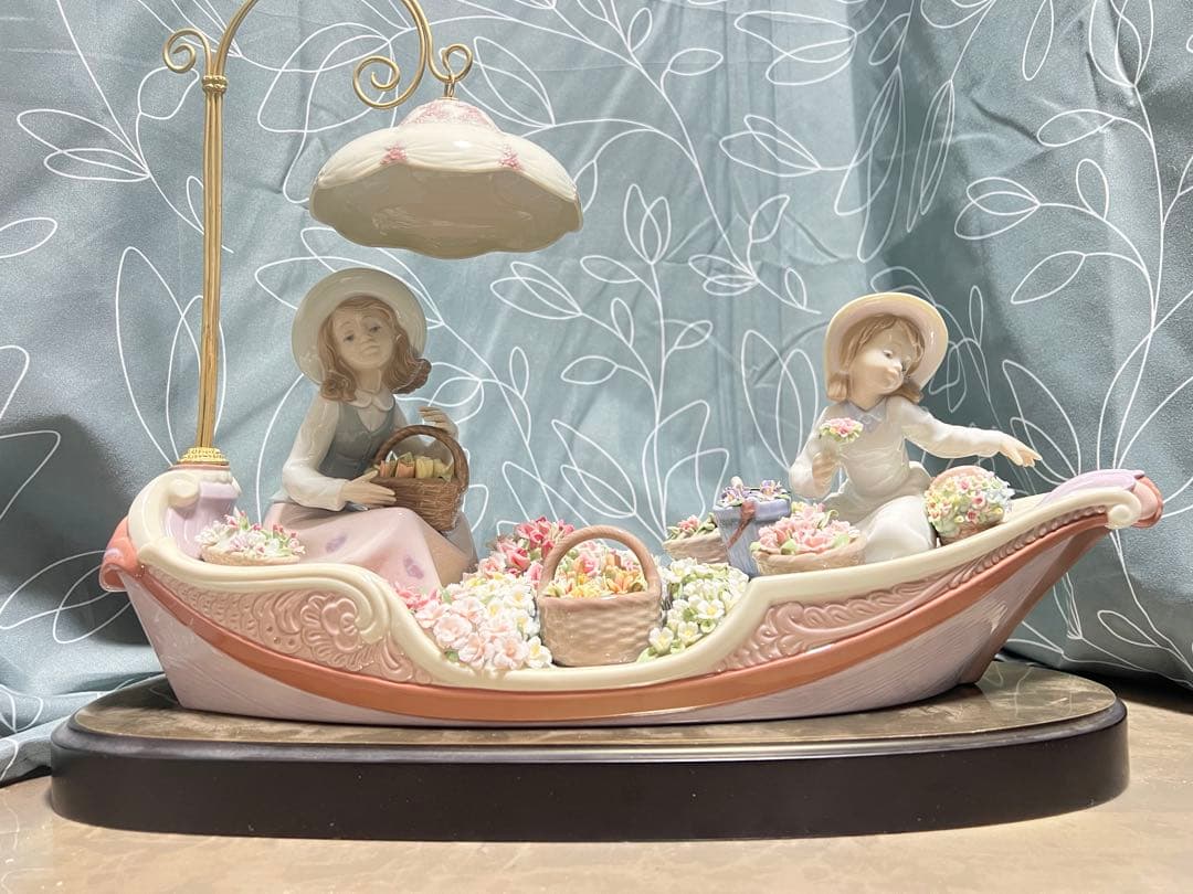 リヤドロ バルコ・デ・フローレス 廃盤品