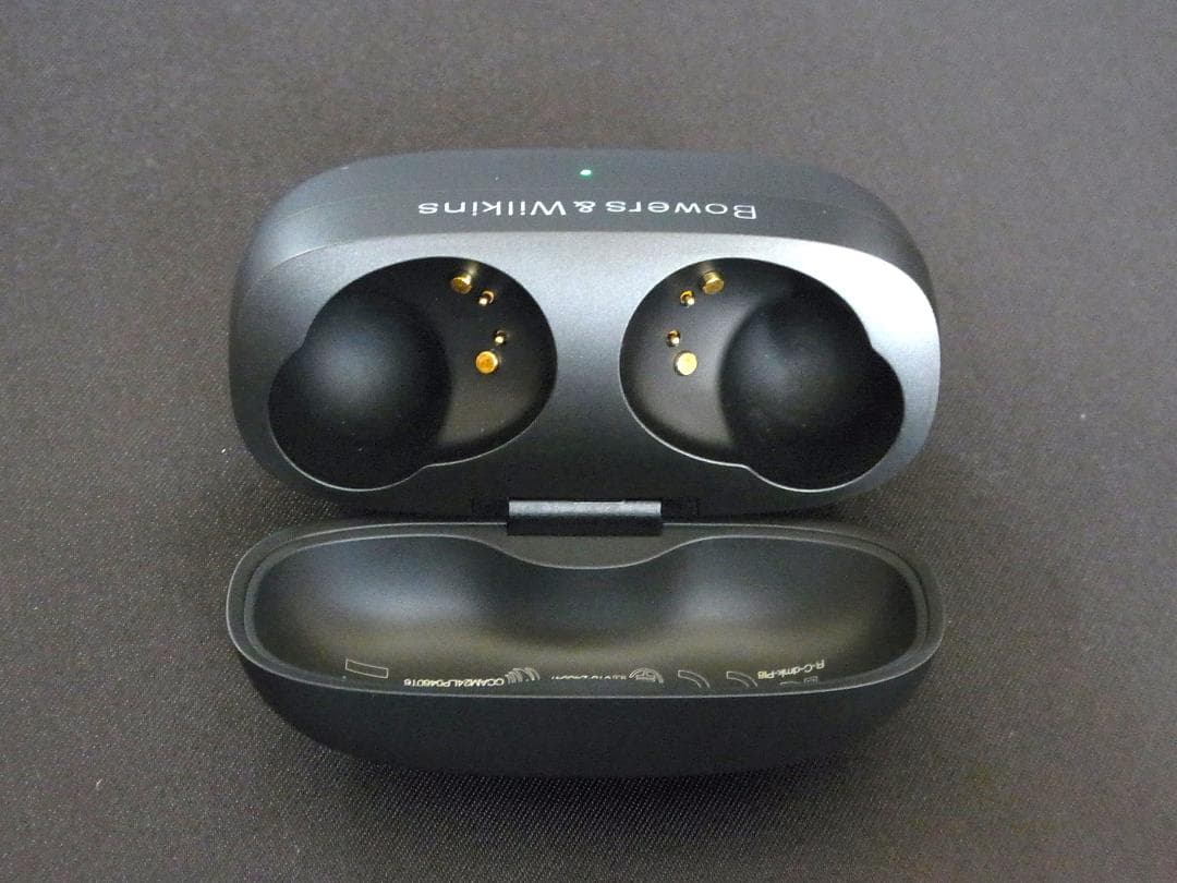 【ほぼ新品！】 Bowers & Wilkins Pi8 ブラック、保護ケース付