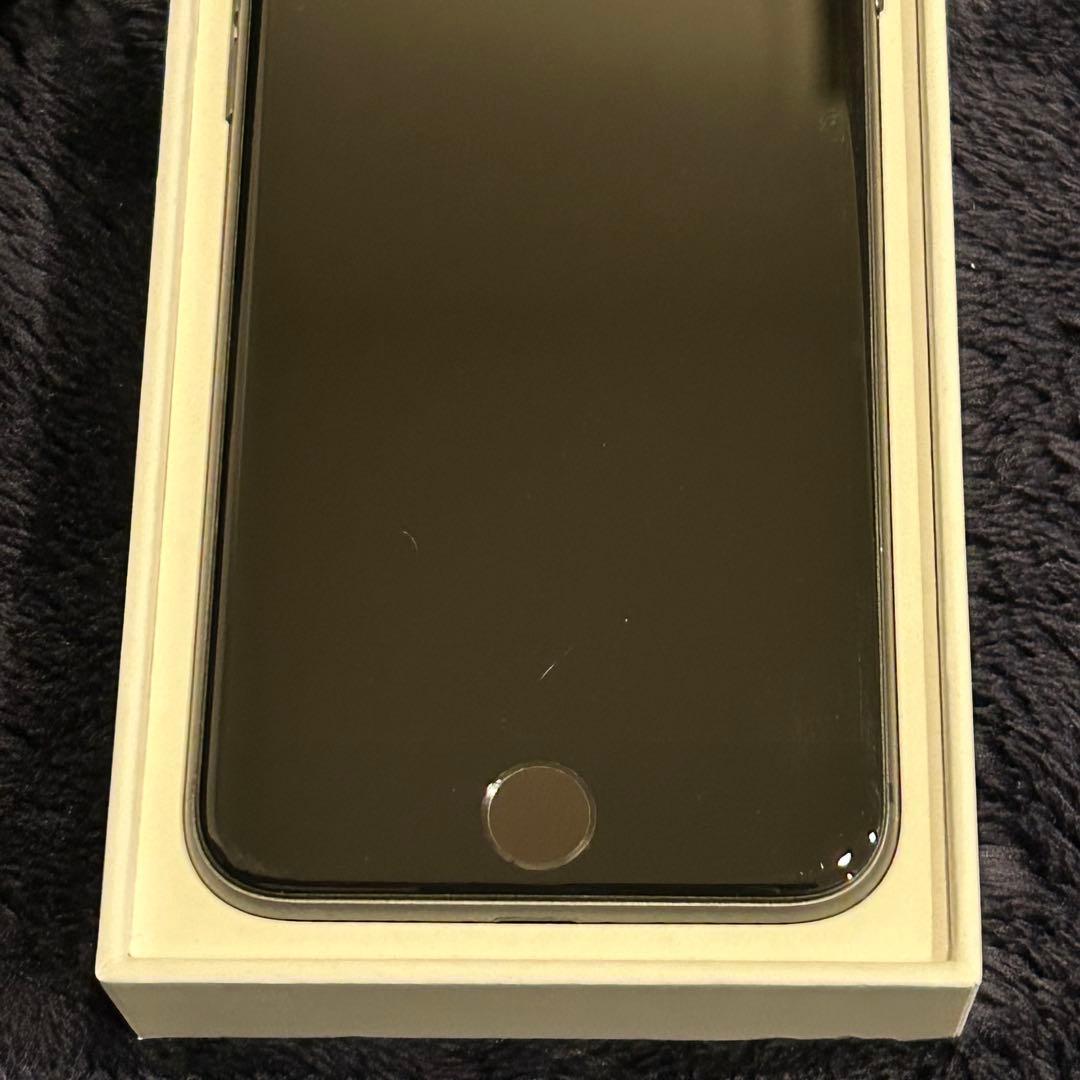 Apple iPhone 8 64GB 本体