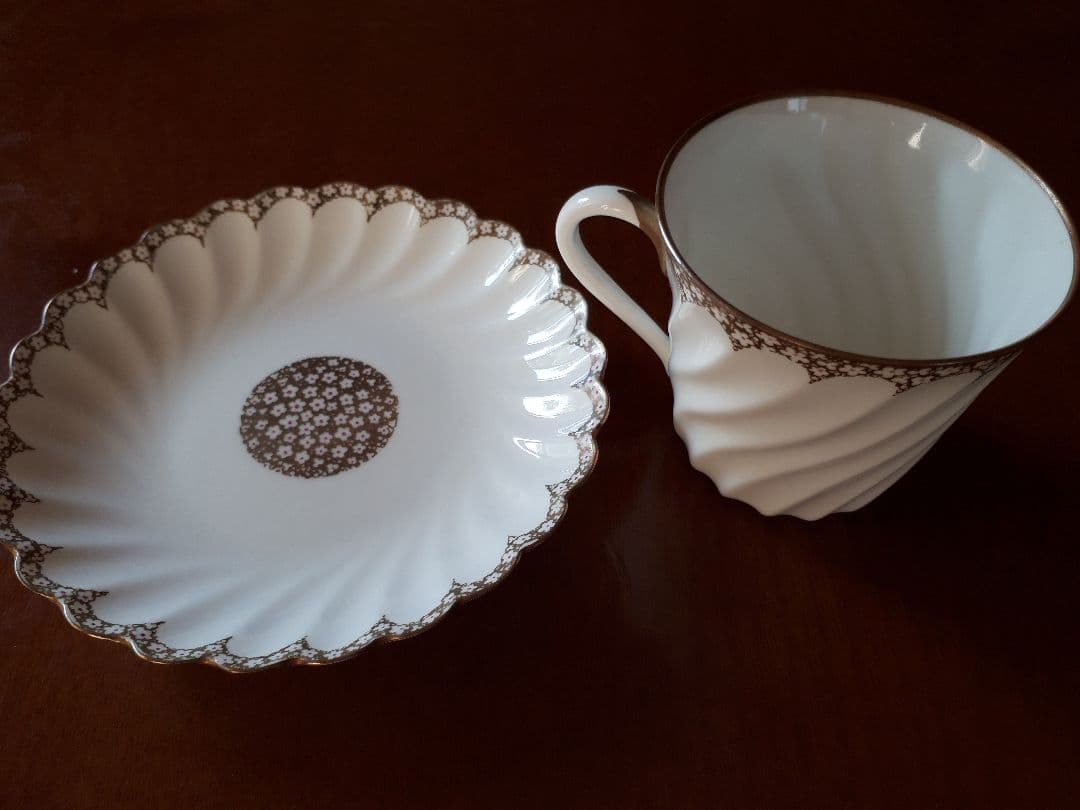 ロモノソフ　カップ&ソーサー　昭和レトロ