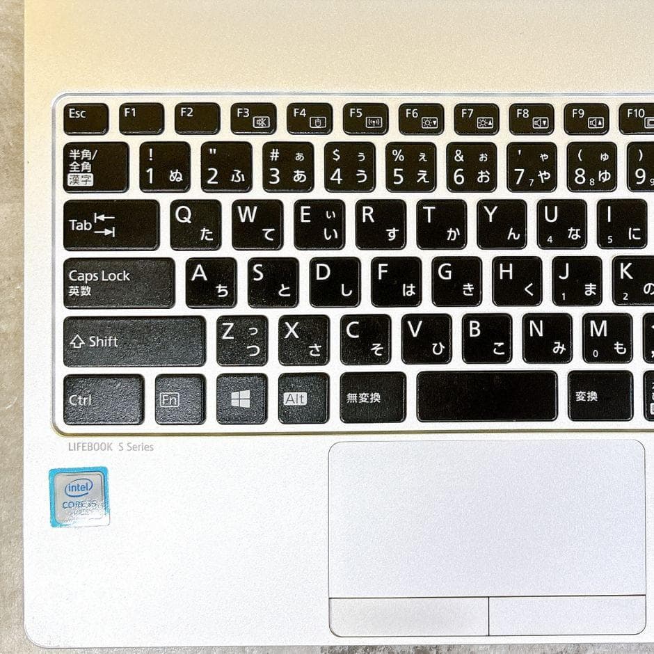 小型軽量❣SSDで快適✨ｉ5✨フルHD カメラ付きノートパソコン 仕事や趣味に♪