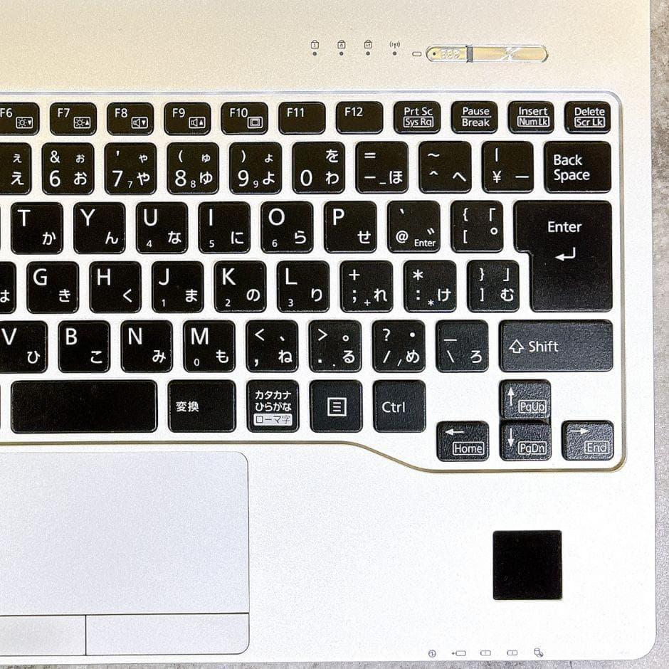 小型軽量❣SSDで快適✨ｉ5✨フルHD カメラ付きノートパソコン 仕事や趣味に♪