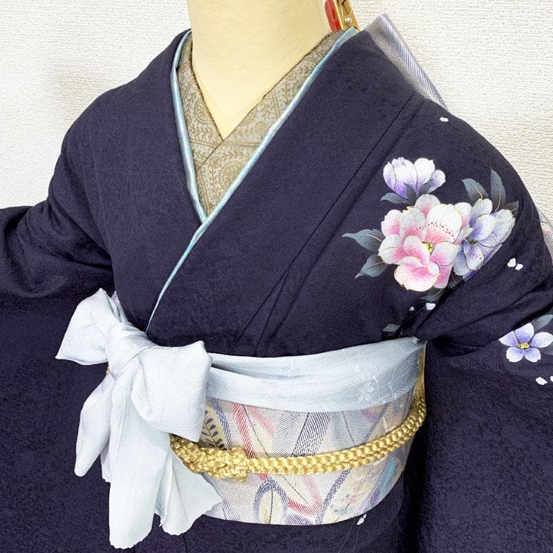 512z51☆振袖 高身長な方にも 古典柄 金彩 シンプル☆美品 成人式 結婚式