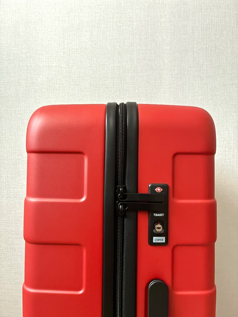 無印良品　バーを自由に調節できる　ハードキャリーケース（１０５Ｌ） 銀座限定 赤