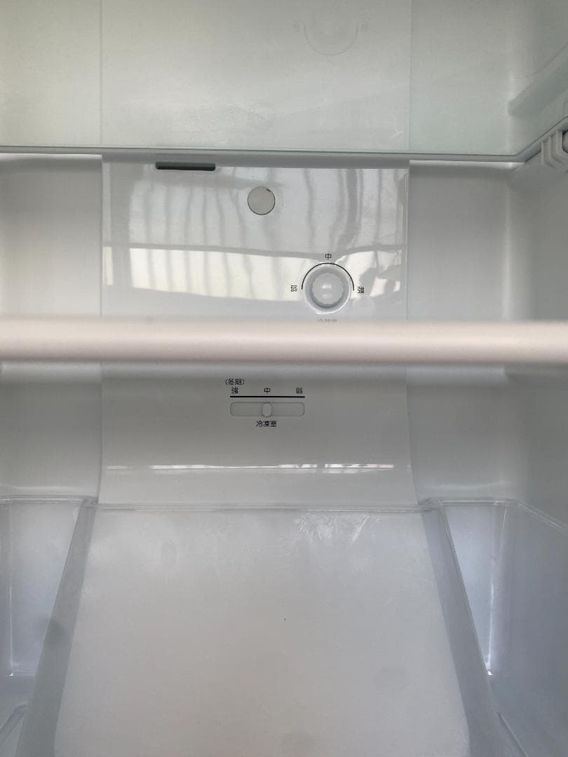 ノンフロン冷凍冷蔵庫 YRZ-F15LW (冷凍45L+冷蔵111L)