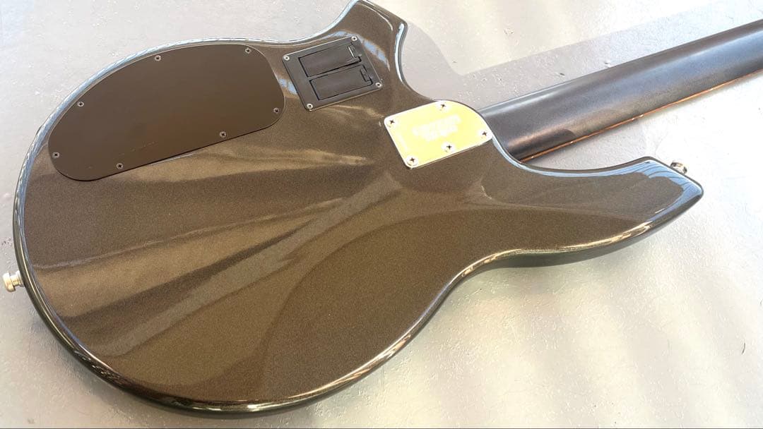 Music Man Bongo 4HH USA製 ’04 ミュージックマン