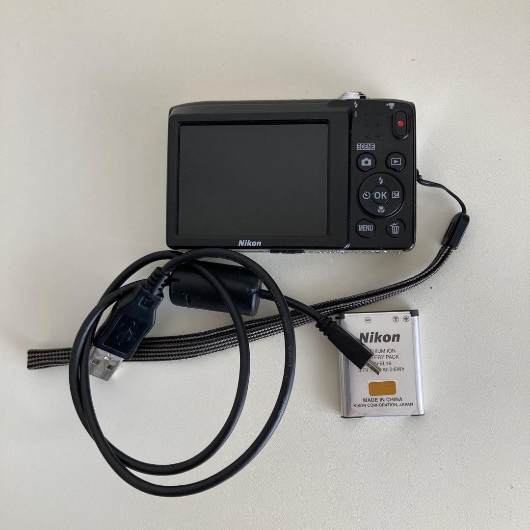 Nikon COOLPIX A100 シルバー ニコン デジカメ