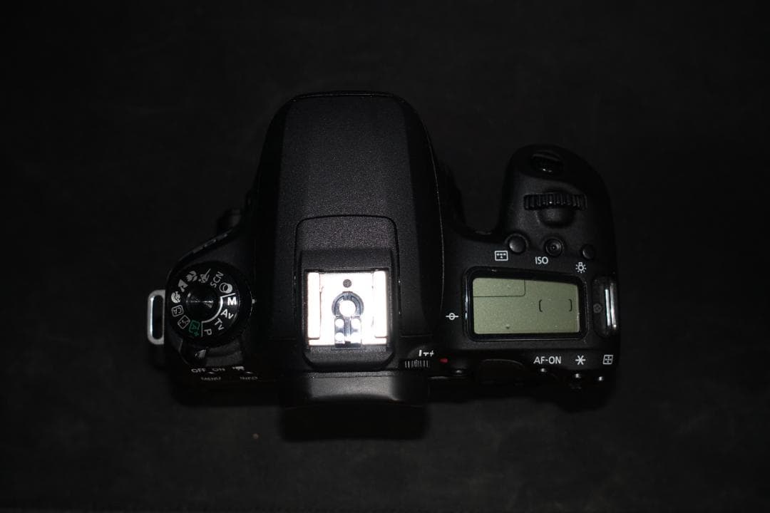 Canon EOS 9000D ズームレンズキット