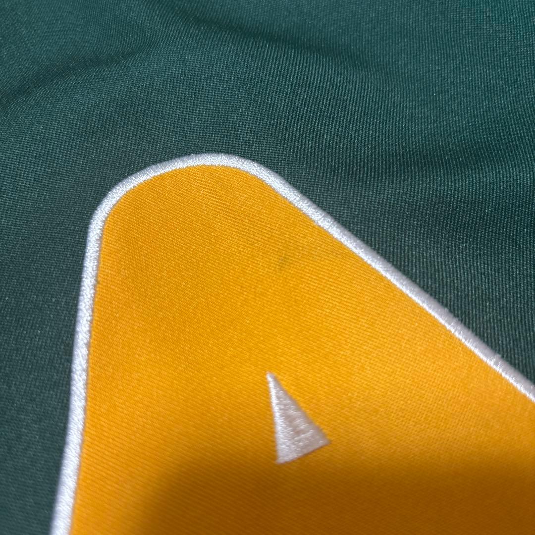 あいみょん サーチライト ユニフォームとタオルとペンライト