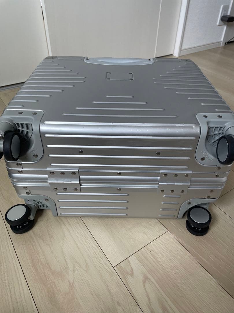 イノベーター INV1611 42L アルミキャリーケース1回使用