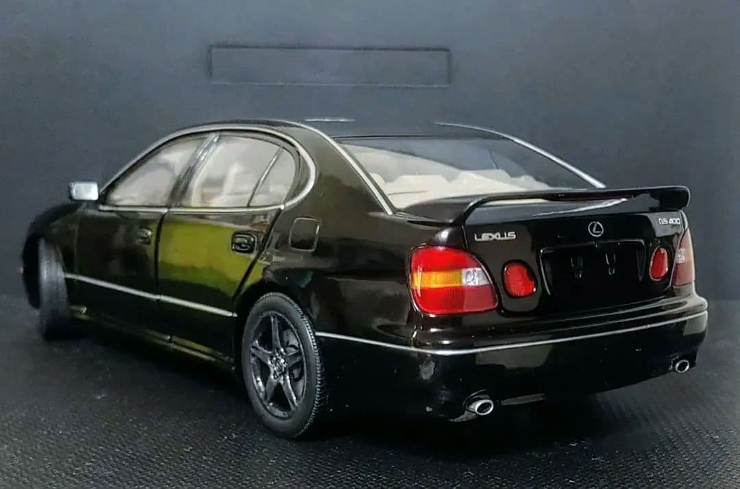 AUTOart 1/18 レクサスGS400 ミニカー。