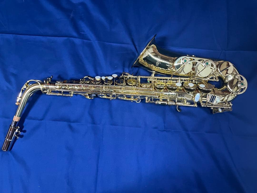 MINERVA アルトサックス セミハードケース付き