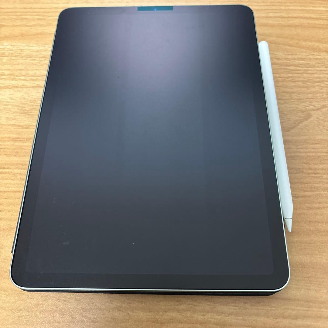 Apple iPad 本体 + カバー付き