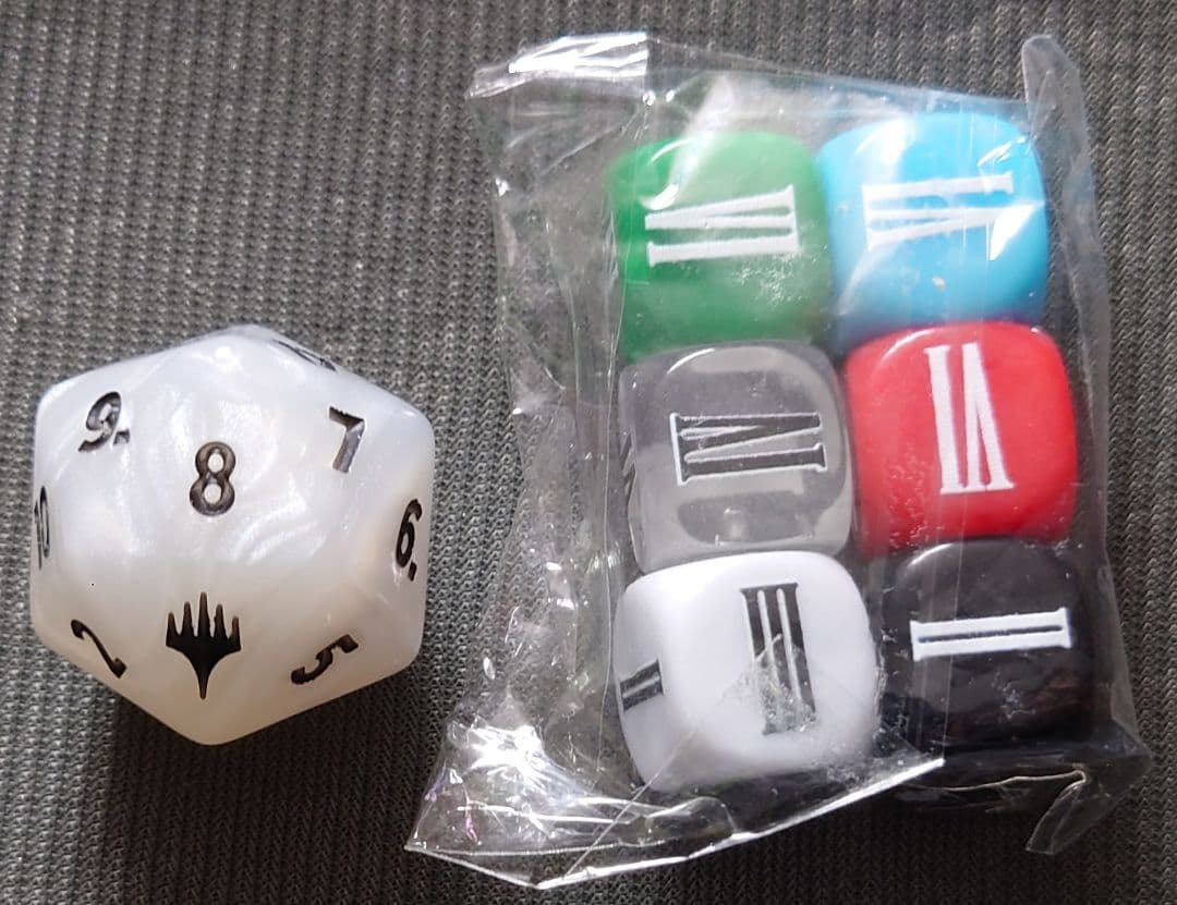 mtg 非売品 稀少 2個セット モーグリ ビッグダイス 大戦祭 ffダイス