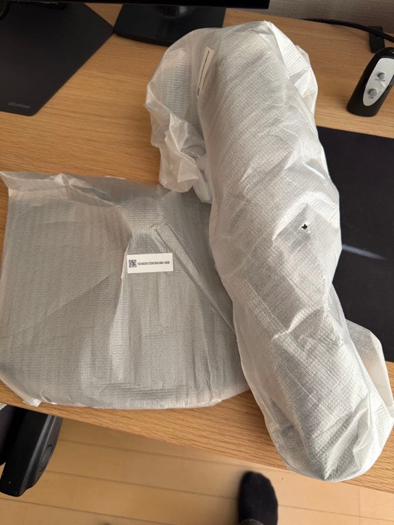 モニター台 MSI MAG 274UPDF E16M 4K 160Hz MiniLED