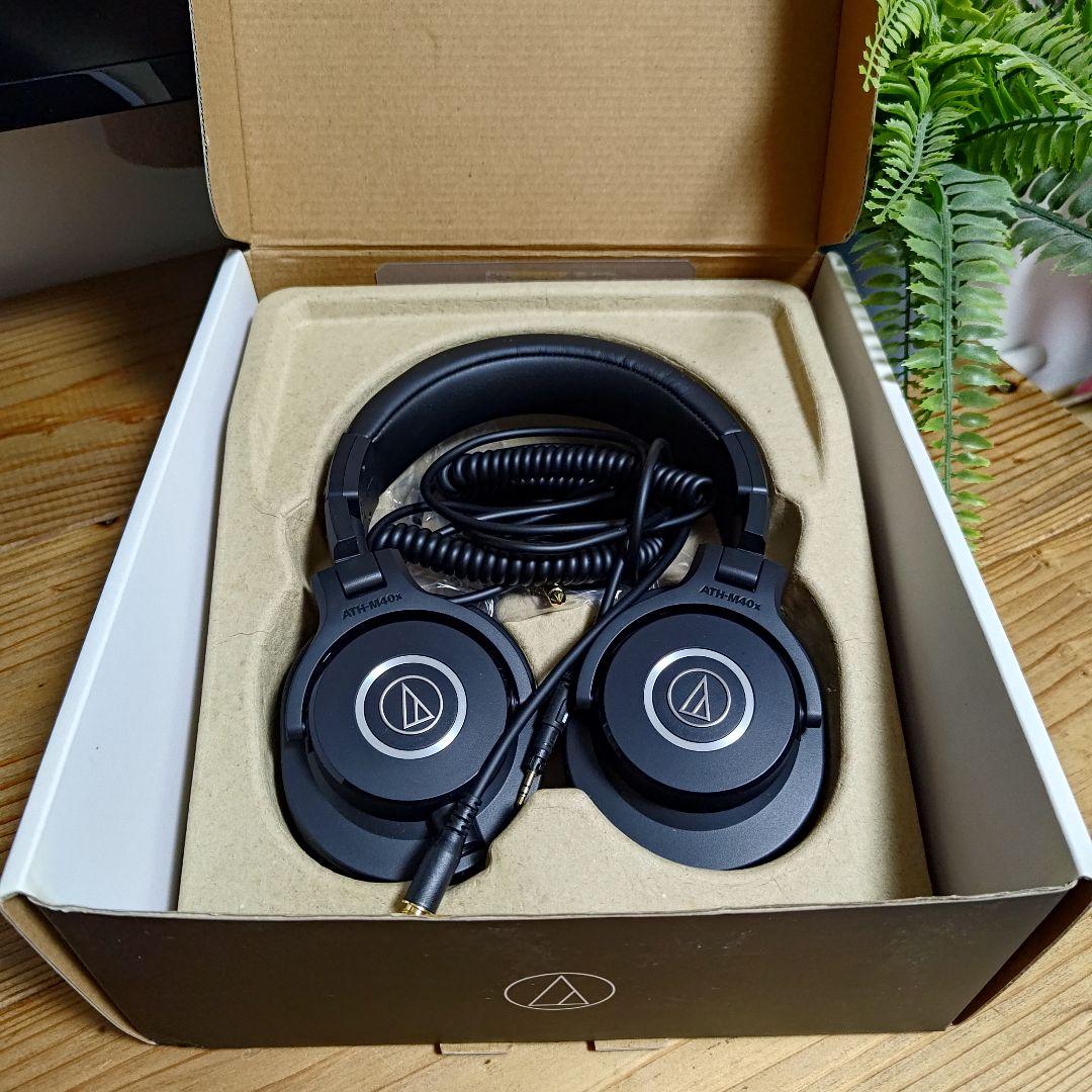 【 未使用品 】Audio-Technica ATH-M40X