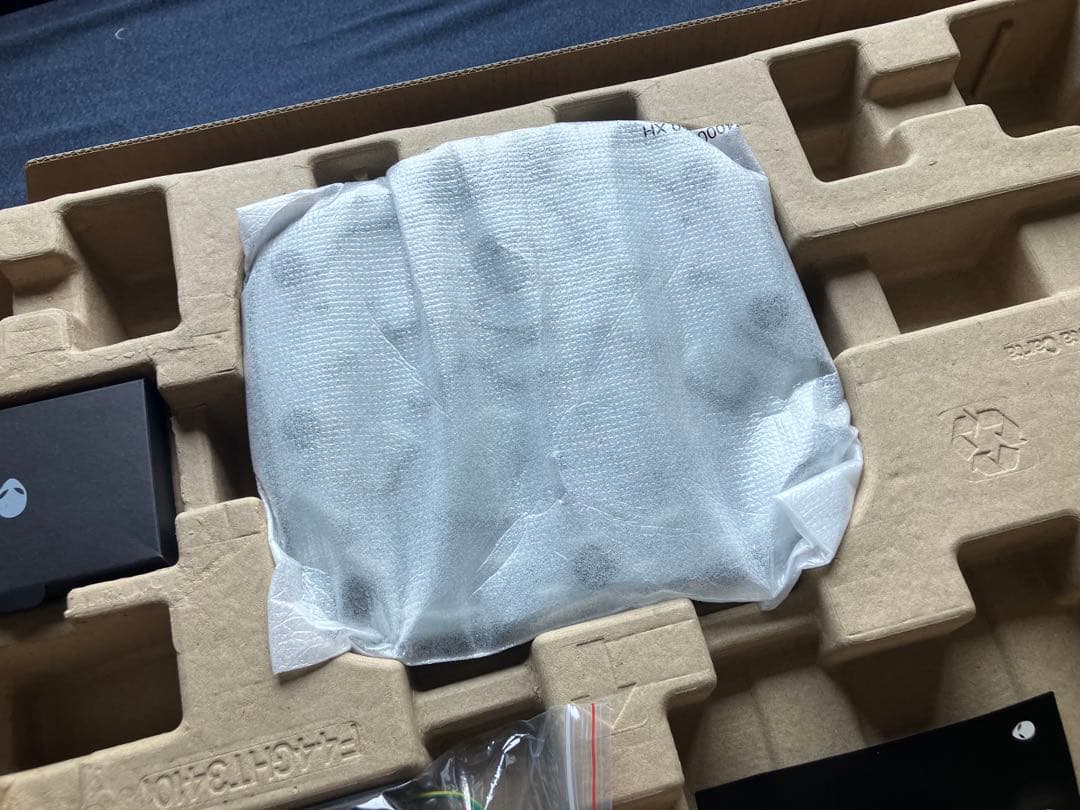 中古 使用期間1週間程 Dell Alienware AW2725DM