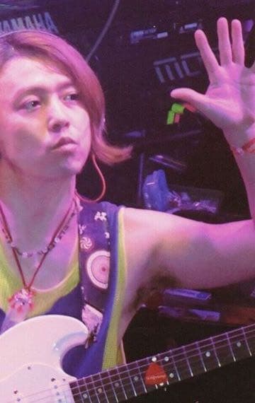 堂本剛 着用 水晶 装身具