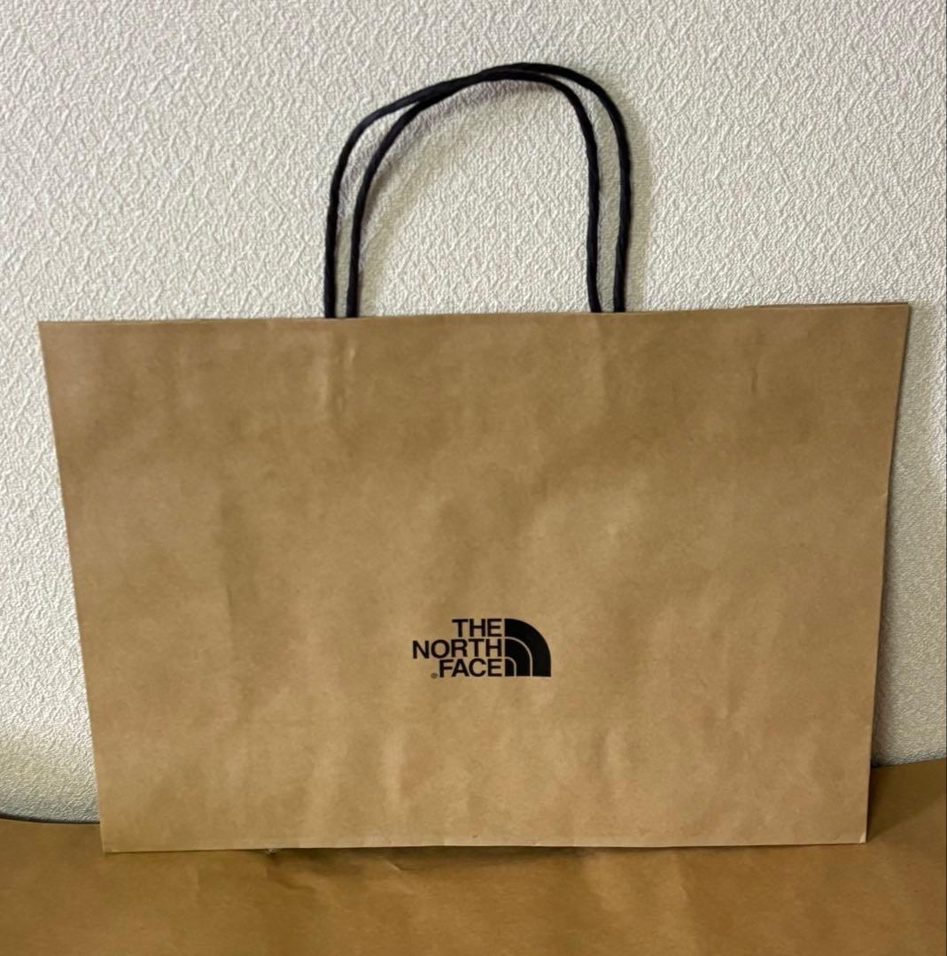 ノースフェイス　紙袋　ショッパー 新品未使用　５０袋　プラスオマケ付き