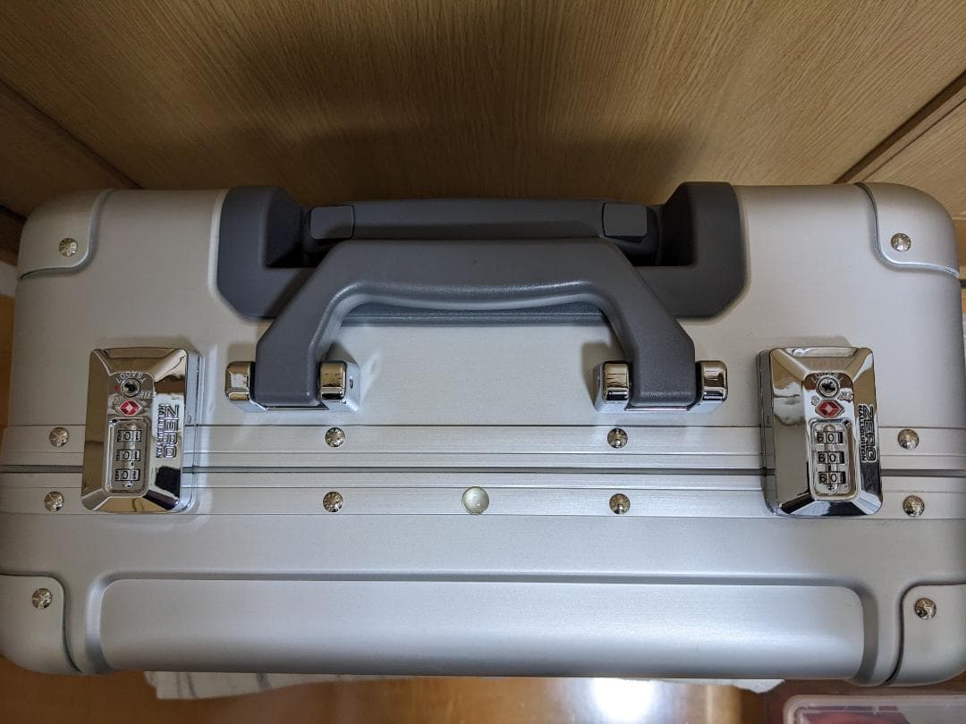 ゼロハリバートン Geo Aluminum 3.0 Two-Wheel