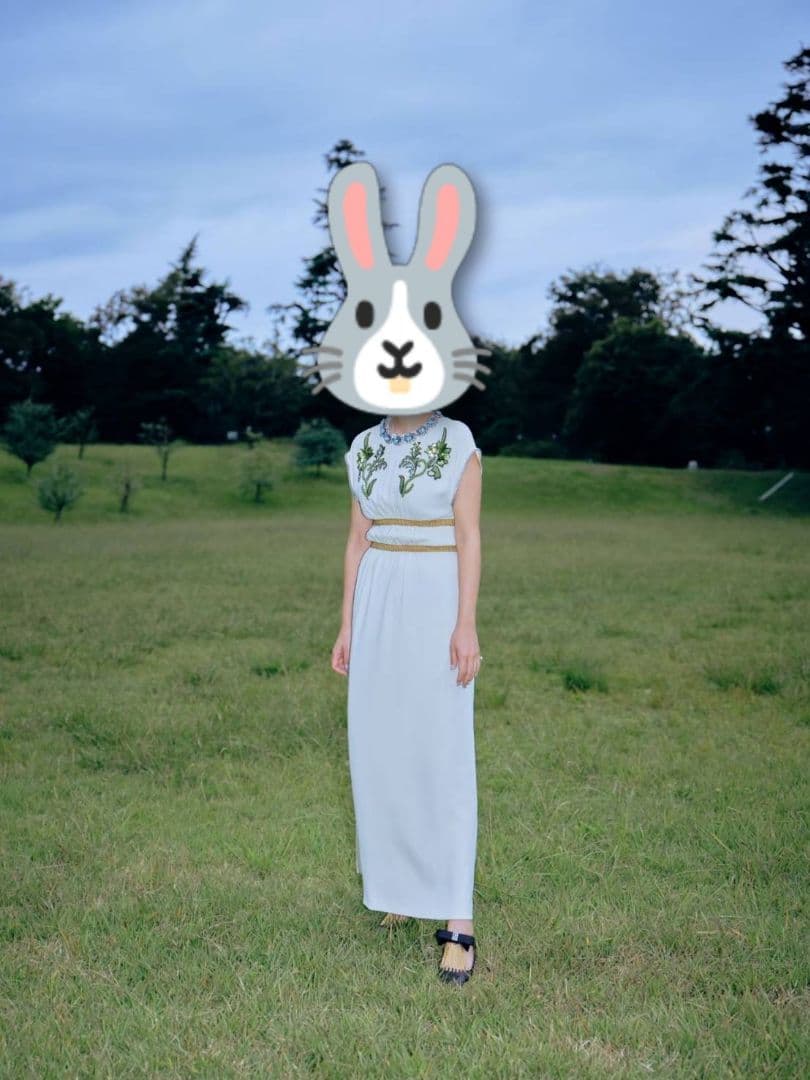 ビーズ刺繍フラワーモチーフロングドレス