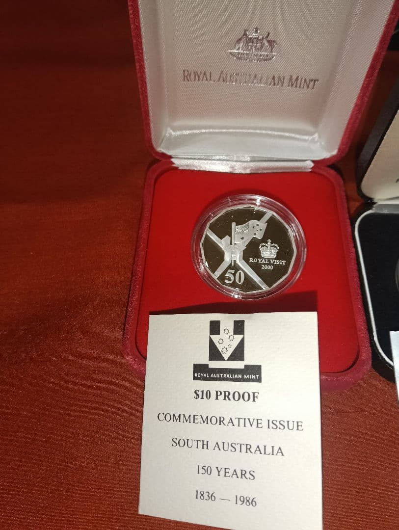 k*i様 希少 オーストラリア記念銀貨2種＆純銀製ビンテージ ベル型チャーム