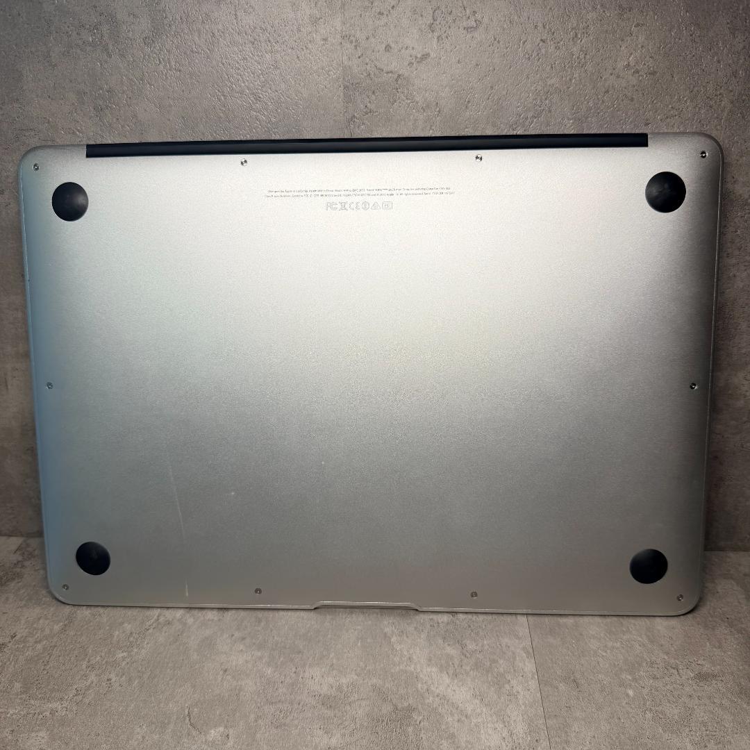 MacBook Air 13インチ Late 2013 / Early 2014