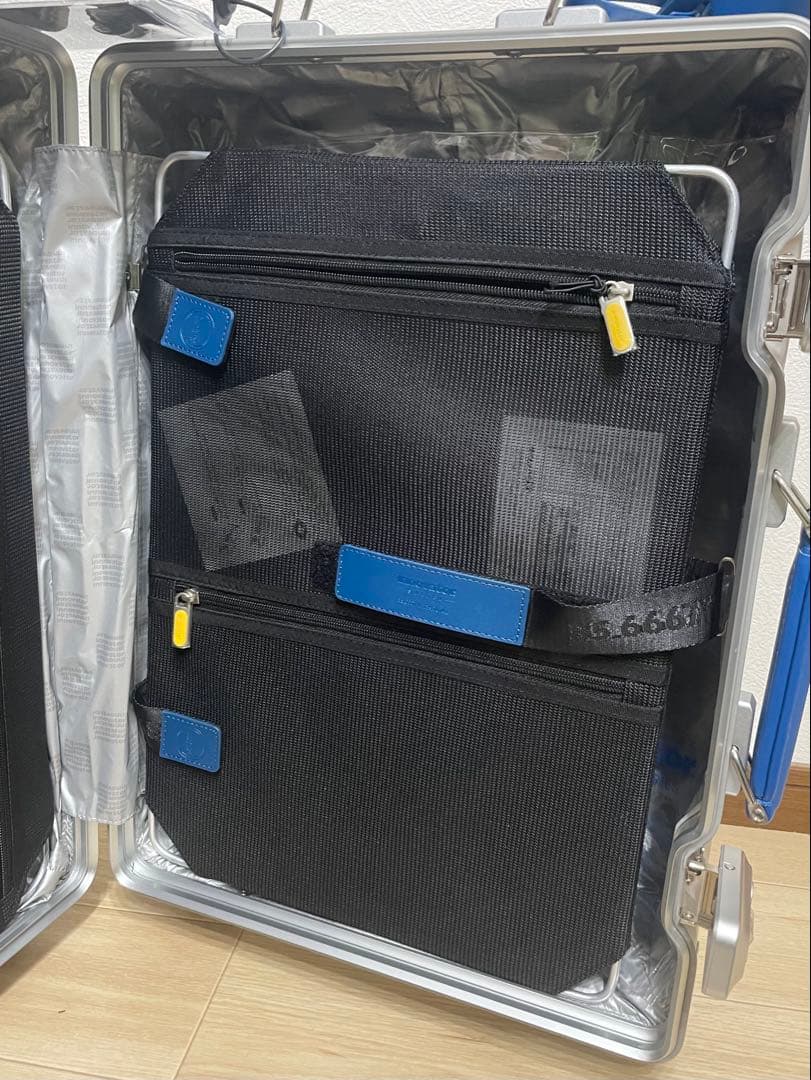 t*s様 innovator アルミ スーツケース 36L INV1811STP