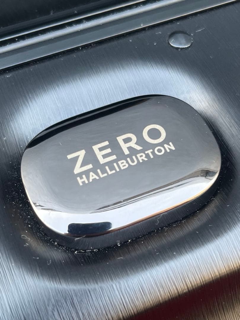 【訳あり】ゼロハリバートンスーツケース