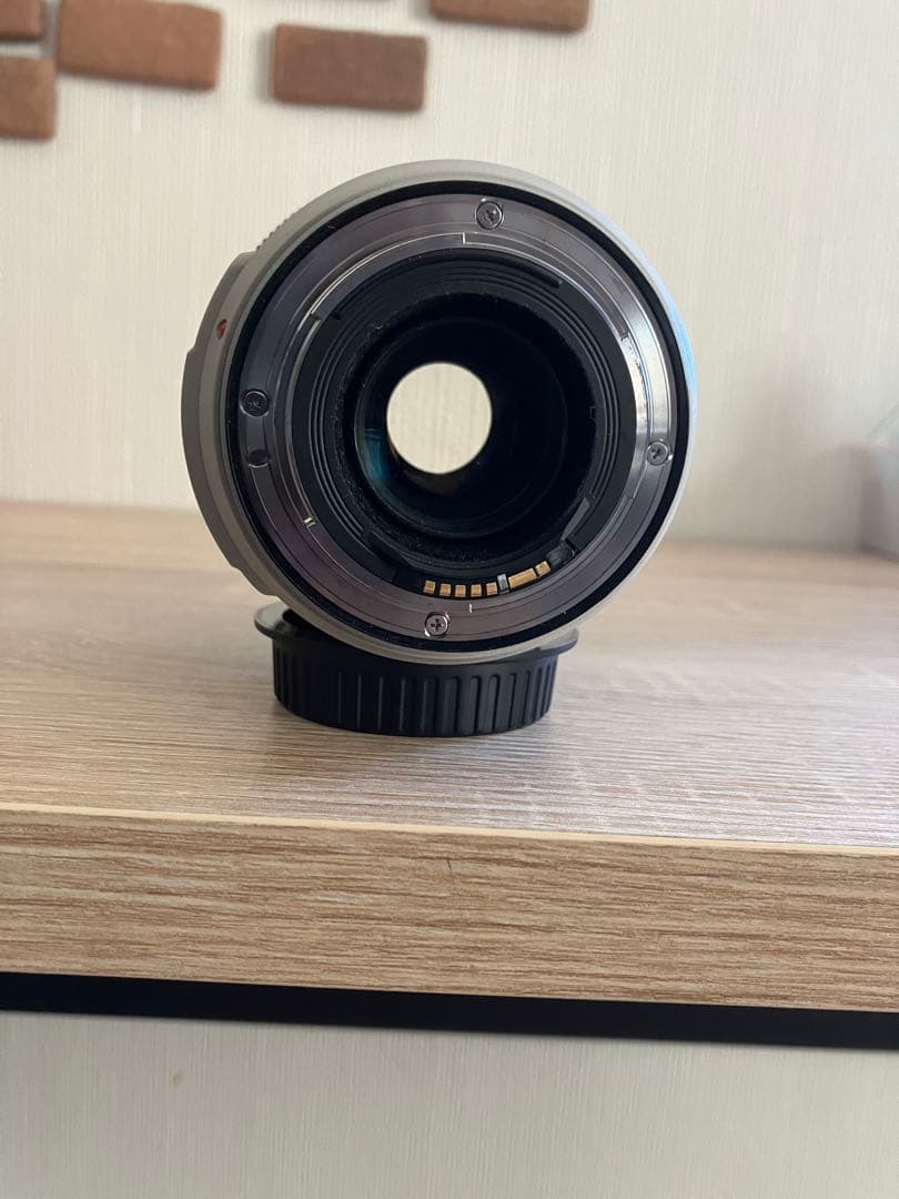 S • Canon EF 70-300mm