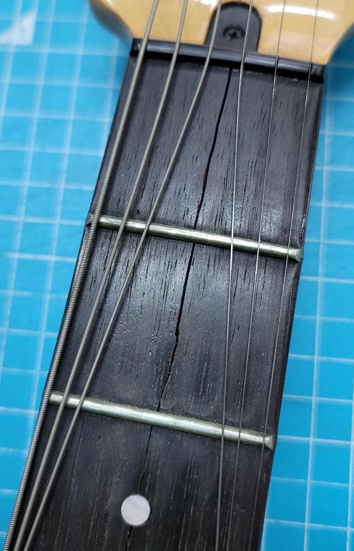 ヤマハ・エレキギター（ジャンク）