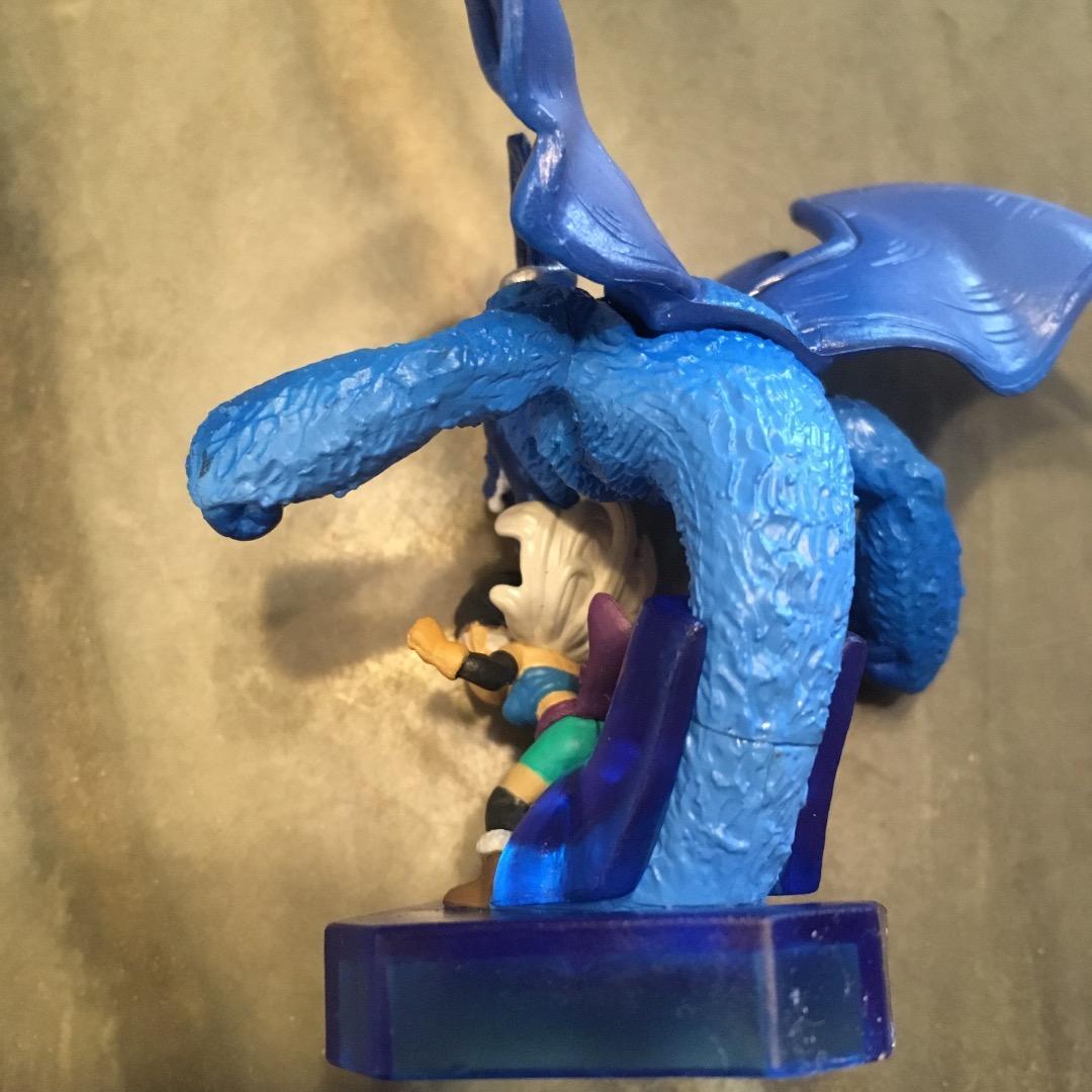 フィギュア新品未使用  ブルー クリーチャー 召喚系