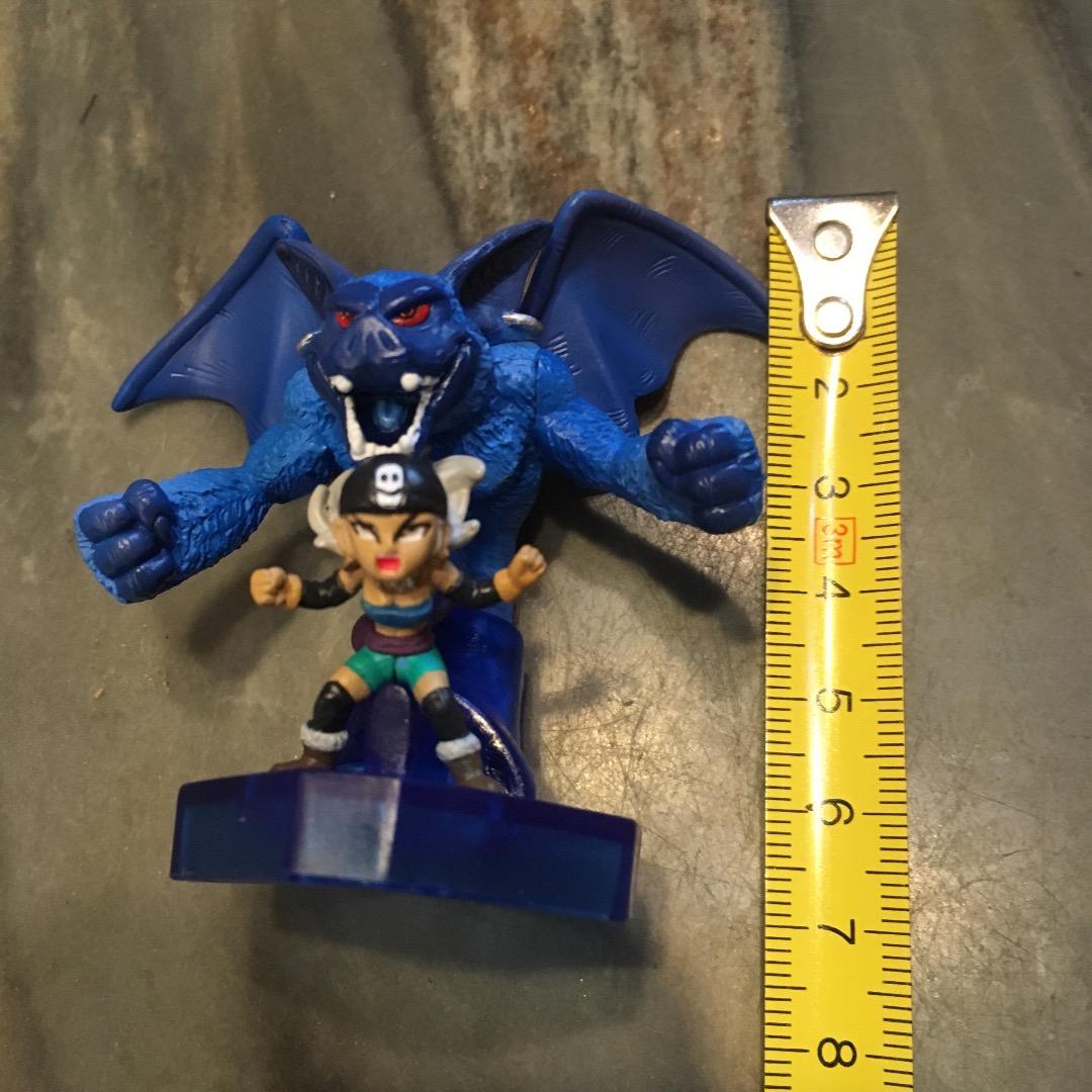 フィギュア新品未使用  ブルー クリーチャー 召喚系