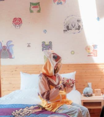 ニジゲンノモリ　限定オトモアイルーパーカーとウエストバッグ