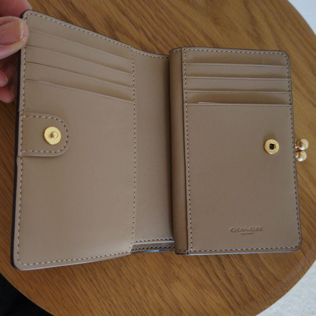 COACH 花柄 二つ折り財布 未使用