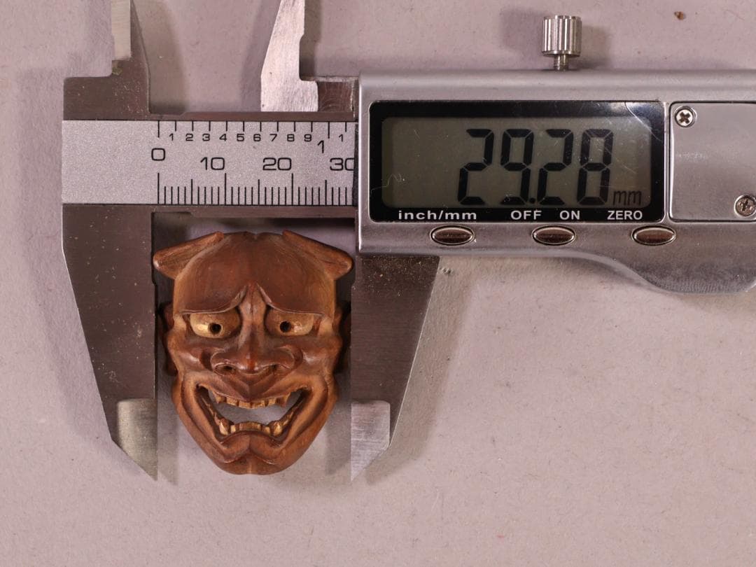 BK221　珍品　宝生 面工　鈴木慶雲 刀　金彩　根付　置物　飾り物