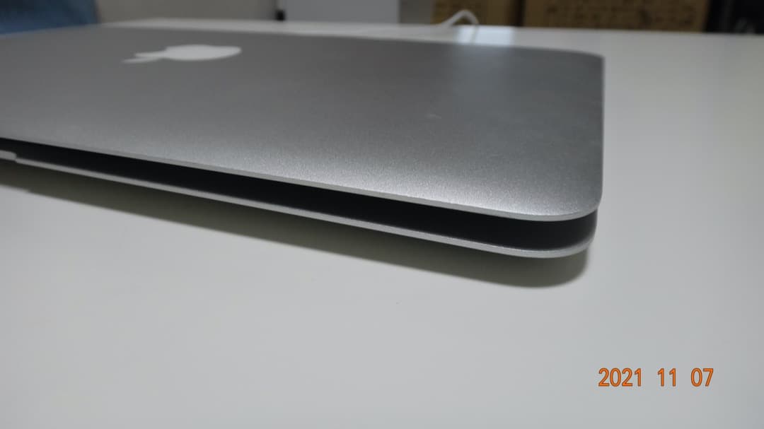 MacBook本体 MacBook Air 11\" Mid2013 1.7GHz 8GB 512GB