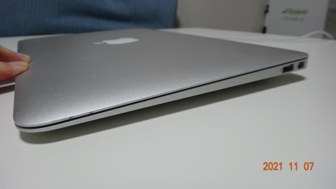 MacBook本体 MacBook Air 11\" Mid2013 1.7GHz 8GB 512GB