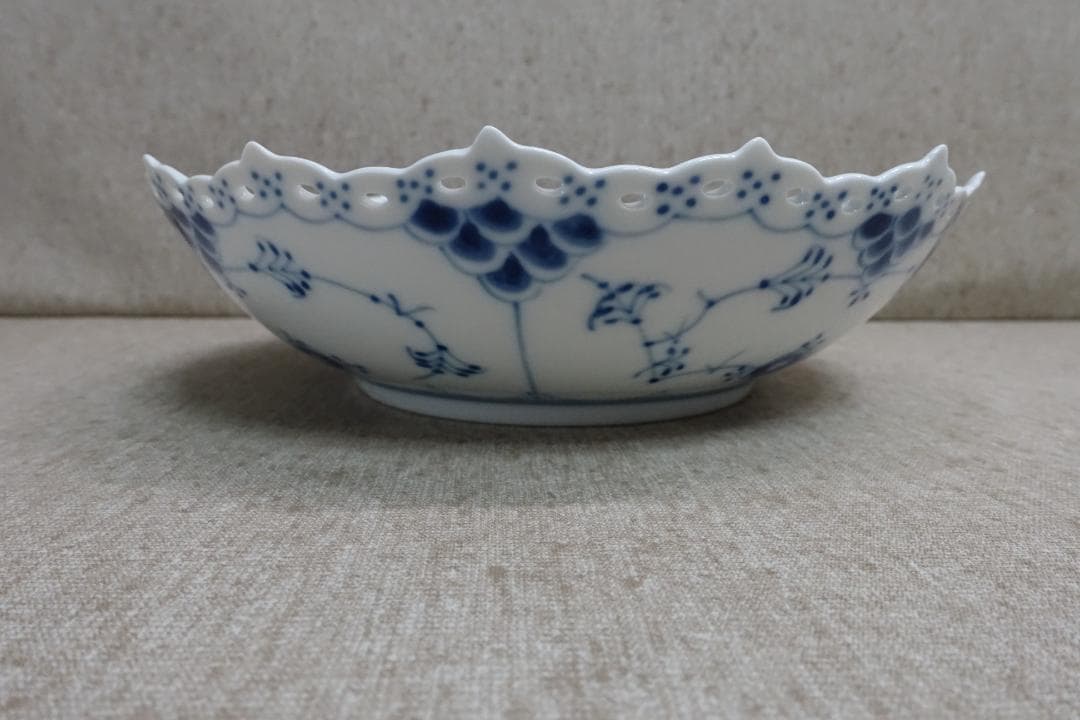 ロイヤルコペンハーゲン ブルーフルテッド フルレース サラダ ボウル