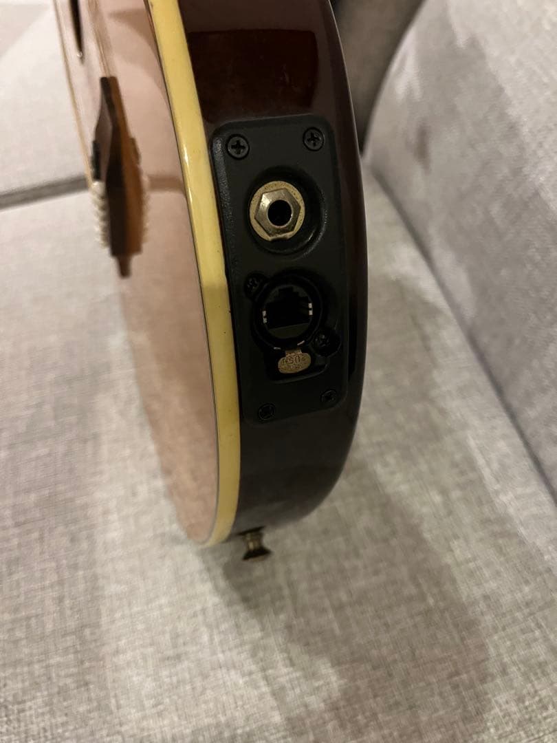 ギター LINE 6 Variax acoustic 700