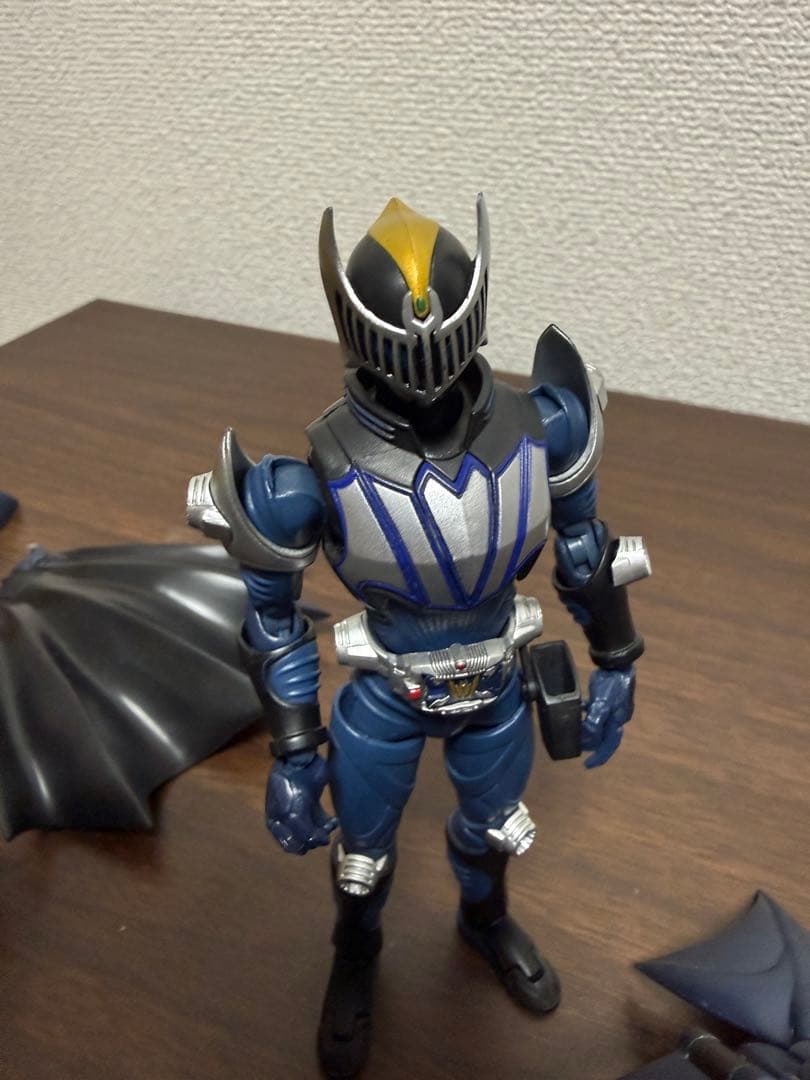 S.H.Figuarts 仮面ライダー王蛇&ナイト 2種セット