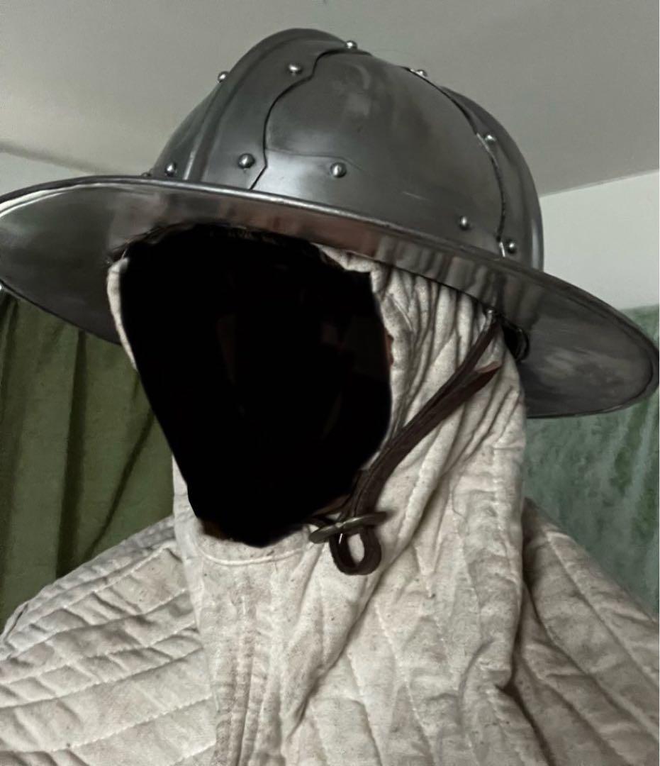 ケトルハット　西洋の兜　西洋甲冑