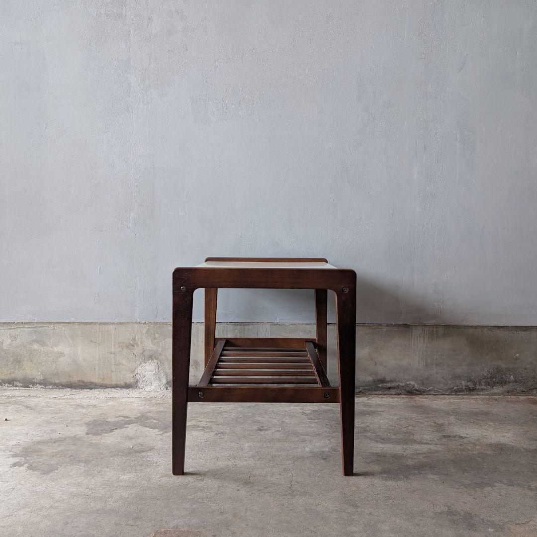 【古家具】カリモク 白い天板 ウォルナット色のカフェテーブルB　サイドテーブル