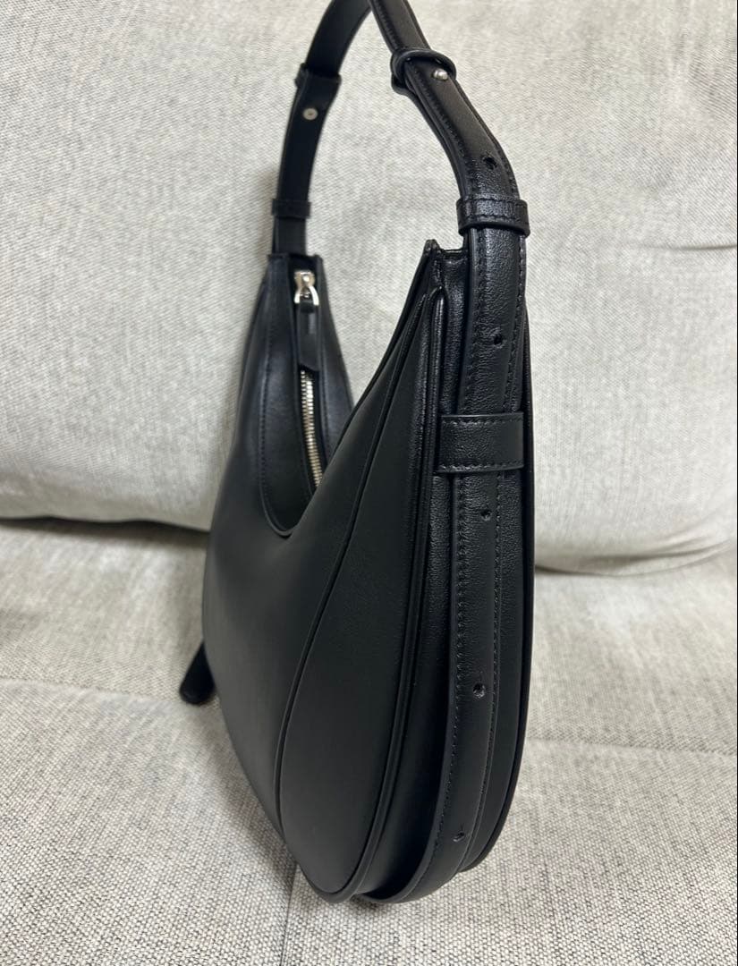 FOLNUA オーバルバッグ ブラック_プレーン